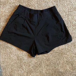 Athleta textured Brooklyn short